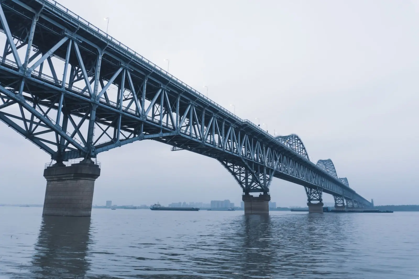 农业科技成果转化在西南地区的实践路径分析封面图